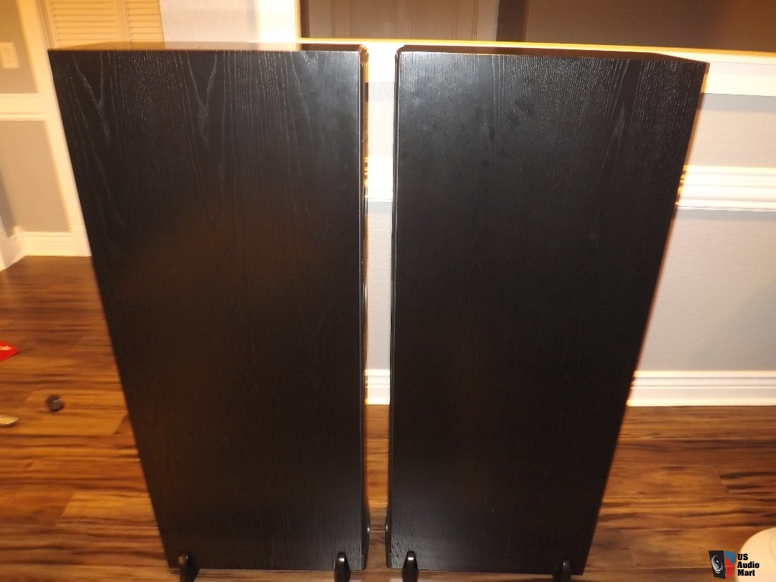 1262446-klipsch-rf83-black-floor-standing-speakers