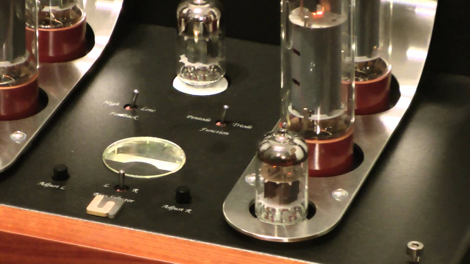 Ampli Unison Research Triode 25 an tuong