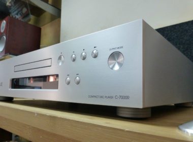 Đầu phát CD Onkyo C-7000R