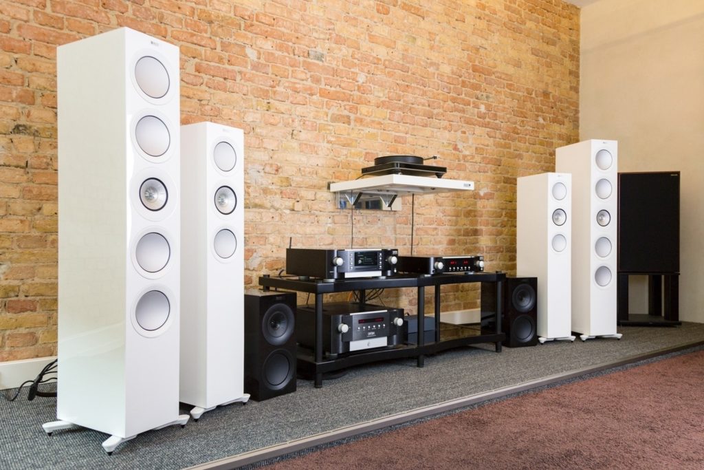 kef r5 so sanh vs Klipsch RP-280FA