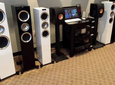 KEF R900 so sanh vs B&W CM10 S2
