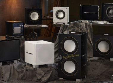 Loa subwoofer Anh quốc Rel T/7i mau trang