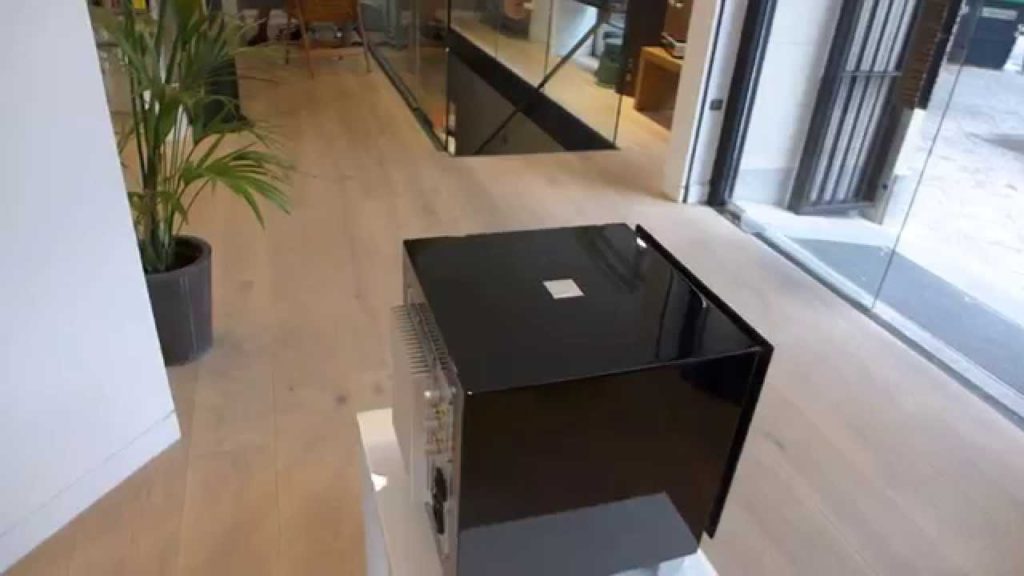 Loa subwoofer kết nối Rel Acoustics T-9i sang trong