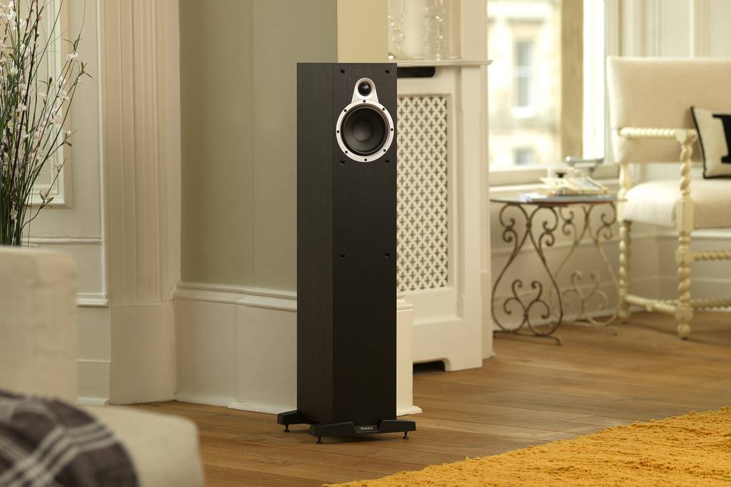dong loa Tannoy Eclipse 3