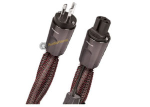 Nguồn điện được đảm bảo với dây nguồn AudioQuest Hurricane High Current