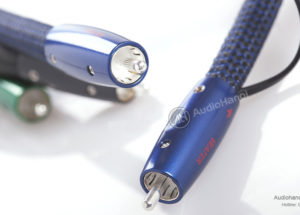 Dây tín hiệu AudioQuest Water Elements lấy cảm hứng từ nước