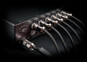 Lọc nguồn AudioQuest Niagara 7000 giải pháp triệt nhiễu hoàn hảo