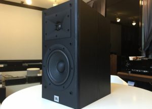 Đánh giá mẫu loa JBL Arena 130 đến từ Mỹ