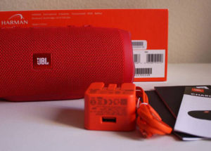 Mẫu loa di động thông minh JBL Charge 3