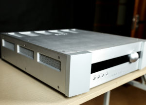 Bladelius giới thiệu bộ tiền khuếch đại pre ampli Saga Mk.II