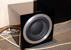 Chiêm nghiệm tiếng trầm đến từ mẫu loa sub B&W ASW10CM S2