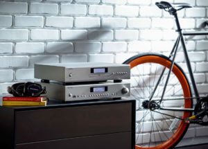 Cùng trải nghiệm mẫu ampli Rotel A 14 đến từ thương hiệu Anh Quốc