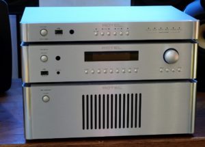 Pre ampli Rotel RC-1570 đơn giản nhưng có hiệu suất làm việc cao