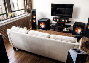 Mẫu loa Klipsch R-110SW subwoofer không dây hiện đại đến từ thương hiệu Klipsch