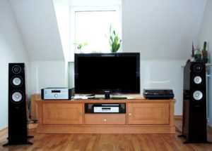 Loa Yamaha NS-F700 mang đến không gian âm nhạc phủ đầy sống động