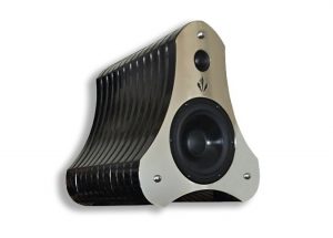 Loa Lucxar Luft – Độc, lạ về hình thức nhưng sở hữu chất âm gần gũi, quen thuộc