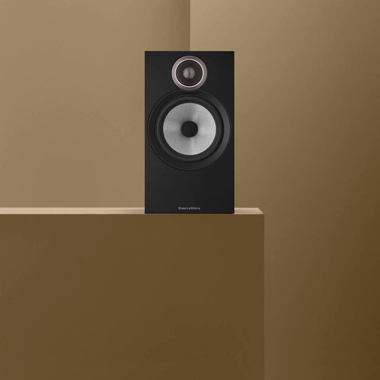 Bowers & Wilkins 600